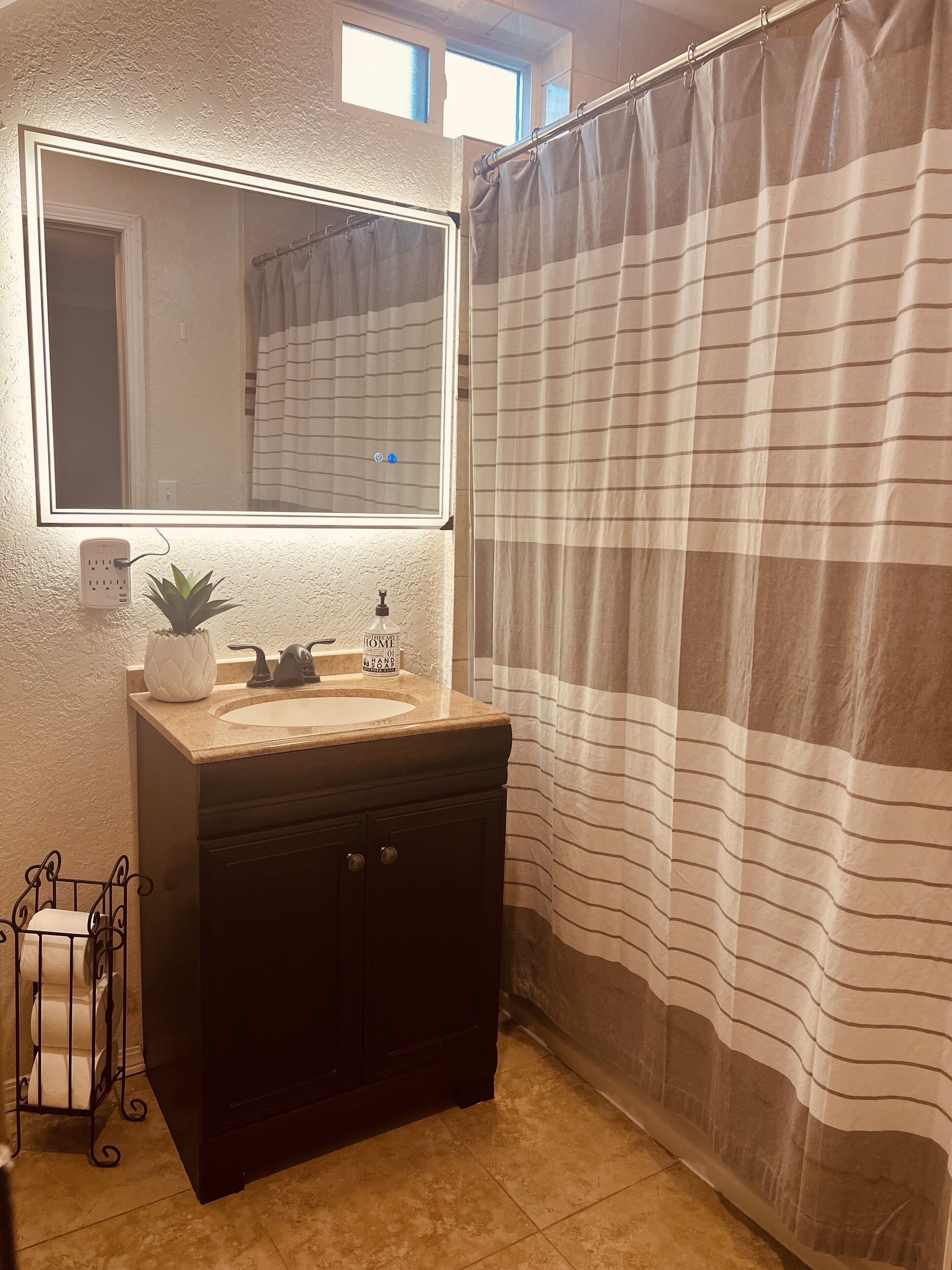 Hårtørrer, håndklæder, Sæbe, Shampoo