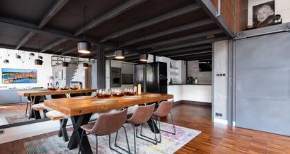 Brand new spacious, stylish, unique loft in the centre of Prague for 4 persons