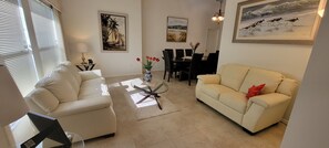 Smart TV, DVD player, computer monitors, printers - Warm and exciting Floridian getaway. Near the beach, downtown, and all the fun! (Fort Myers)