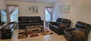 Smart TV, DVD player, computer monitors, printers - Warm and exciting Floridian getaway. Near the beach, downtown, and all the fun! (Fort Myers)