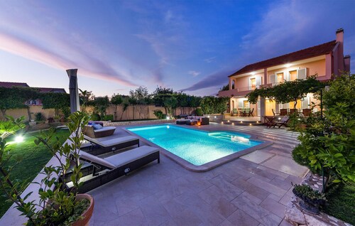 Stunning home in Vodice