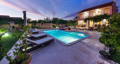 Stunning home in Vodice
