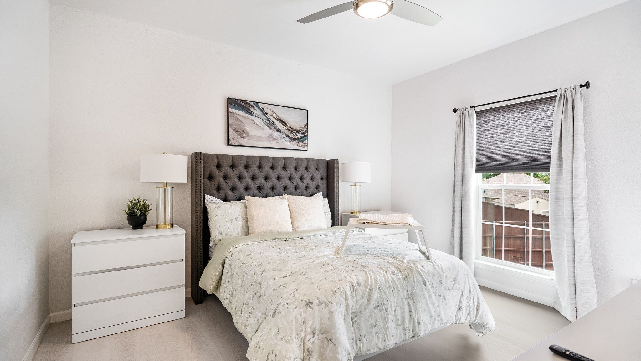 2 chambres, fer et planche à repasser, Wi-Fi, draps fournis