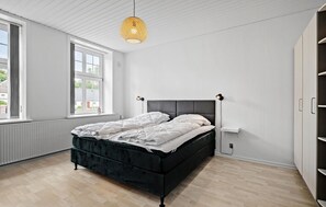 5 soverom, reiseseng for barn og wi-fi (inkludert)