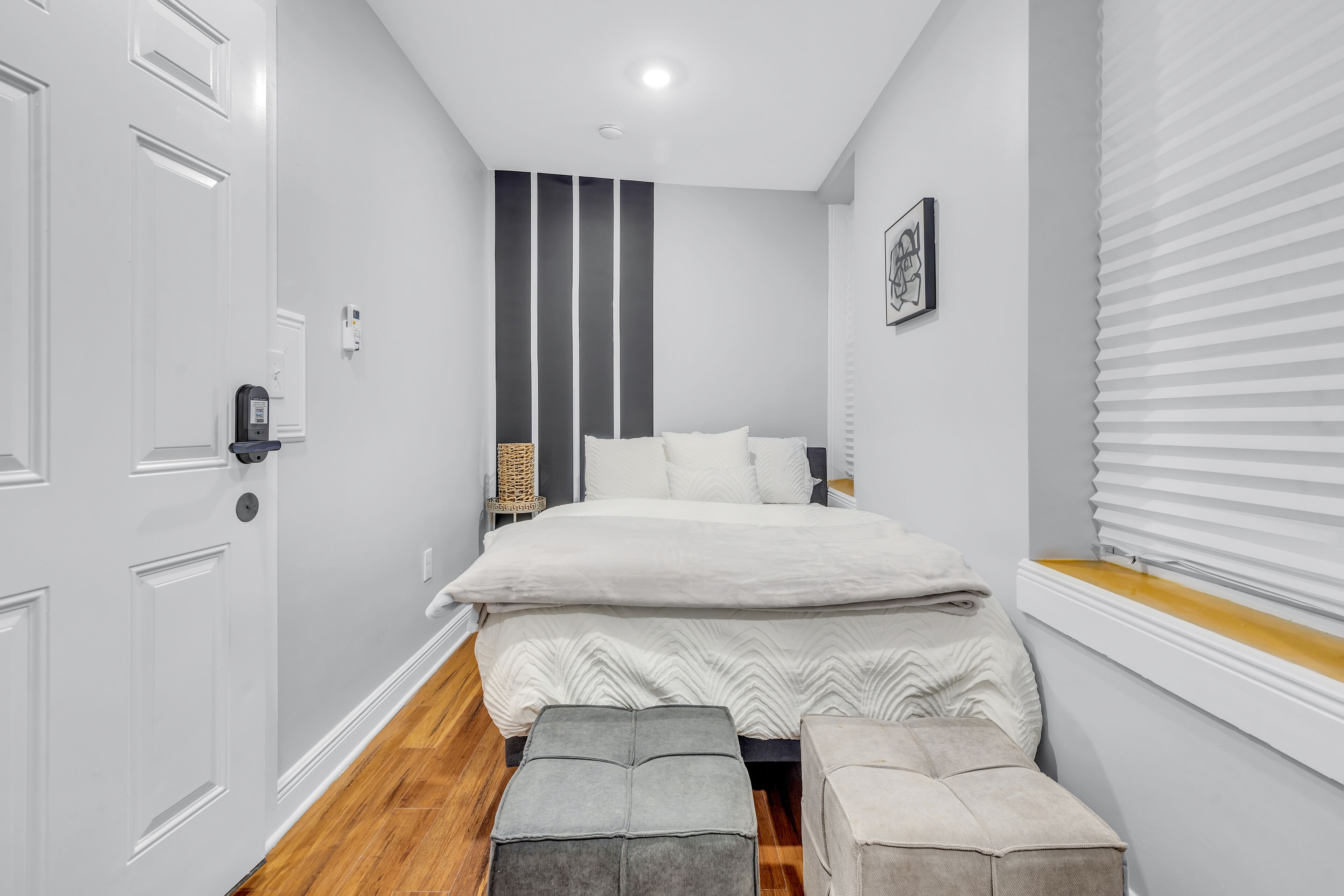 Apartment | 2 bedrooms, individually decorated, individually furnished, desk