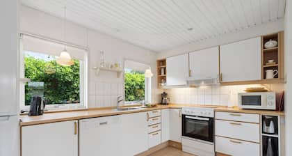 Amazing home in Sunds with lake view