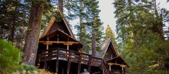 Cozy Tahoe Escape – Minutes from Sierra-at-Tahoe & Game Room Fun