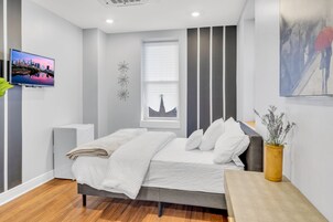 Apartment | 2 bedrooms, desk, laptop workspace, iron/ironing board