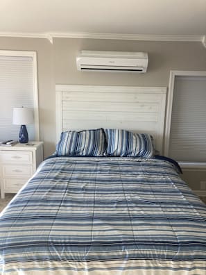 Ferros/tábuas de passar roupa, Wi-Fi, roupa de cama