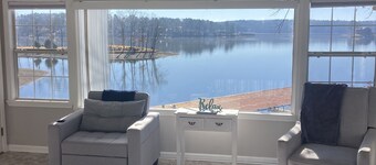 Cozy studio condo on Lake Hamilton, petfriendly!