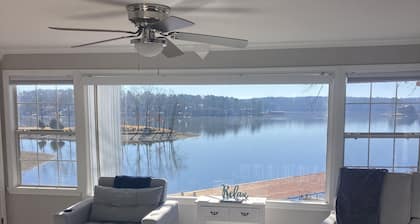 Cozy studio condo on Lake Hamilton, petfriendly!