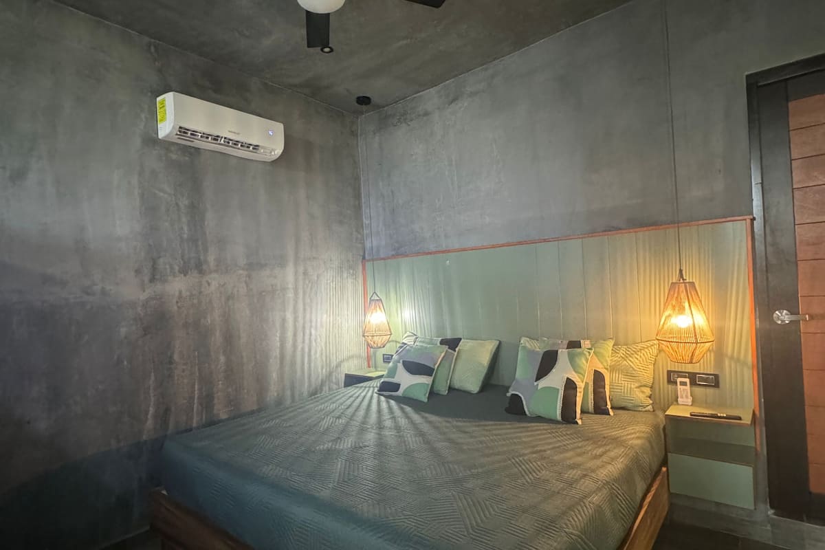 Traditional Studio, 1 King Bed | 1 bedroom, free WiFi