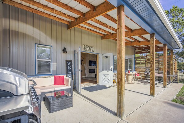 Terrace/patio - Cowboy Quarters (Larkspur)