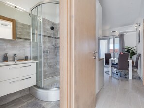 Hair dryer, towels - Tramonto by Interhome (Vir)