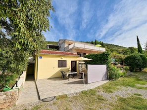 Exterior - Apartment Ana by Interhome (Starigrad-Paklenica)
