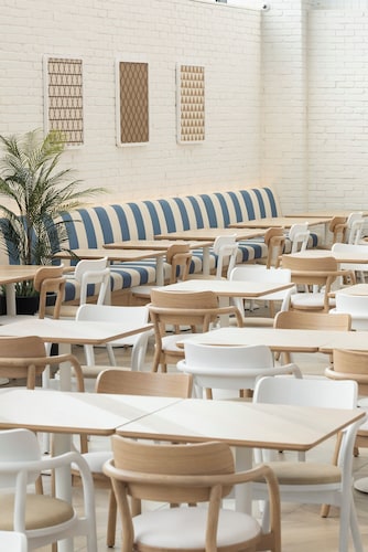 ロビーラウンジ