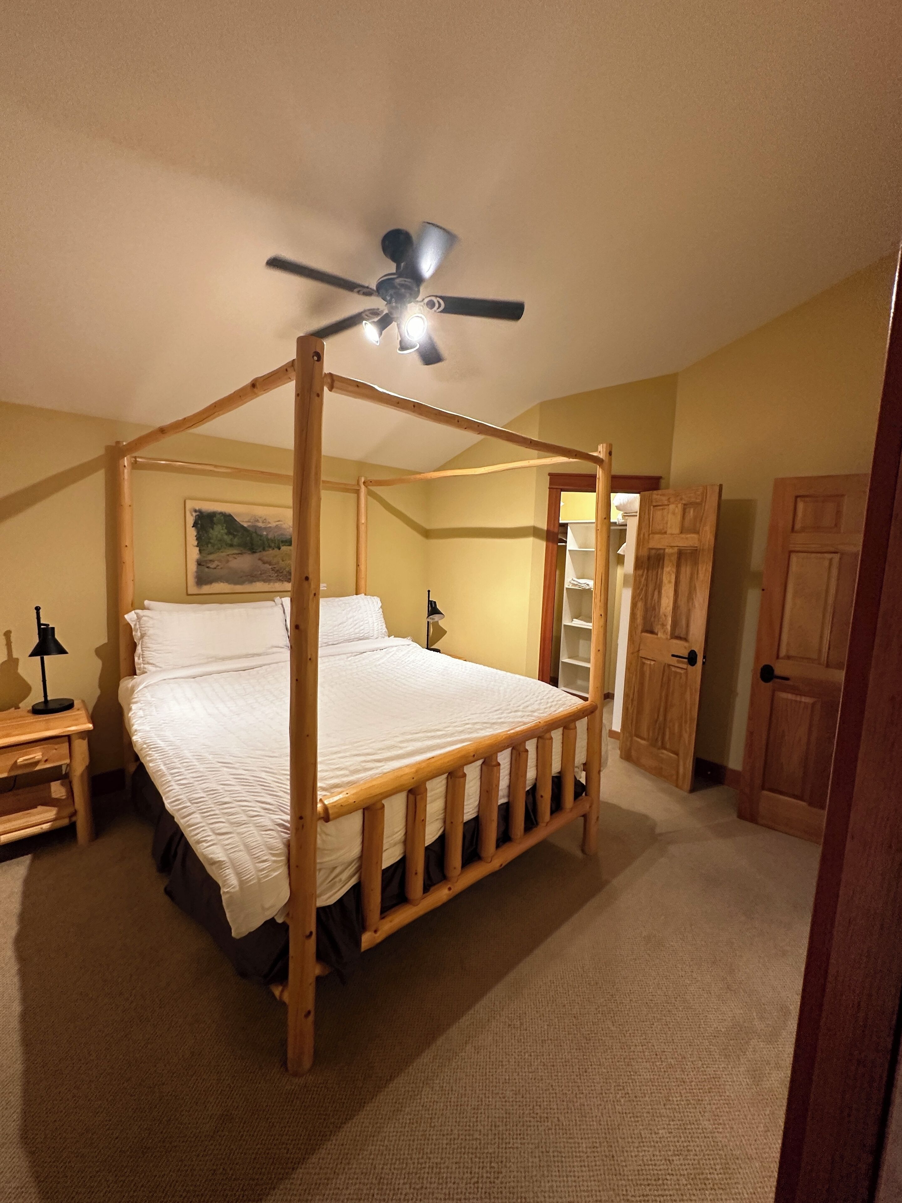 5 chambres, fer et planche à repasser, accès au Wi-Fi (inclus)
