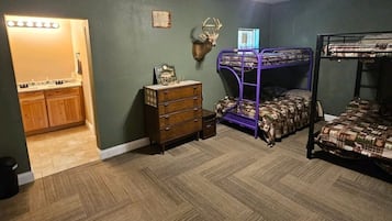 2 bedrooms, bed sheets