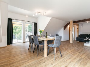 Dining - Spacious apartment in ski and hiking region (Möderbrugg)