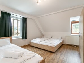 2 bedrooms, Internet