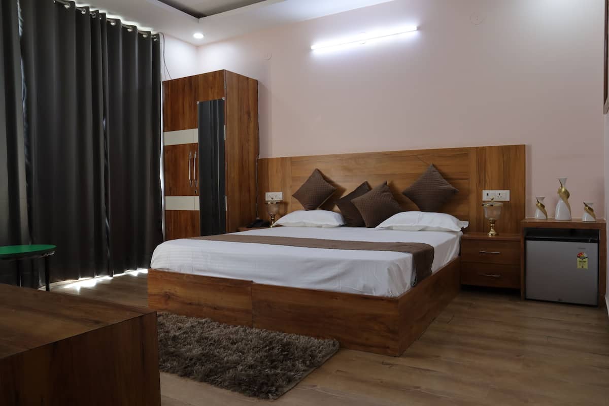 1 Schlafzimmer, Schreibtisch, Zustellbetten, kostenloses WLAN