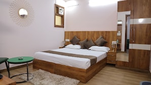 Laptop workspace, rollaway beds (surcharge), WiFi (free), bed sheets - The Sandalwood Hotel, Sec-38 I Near Medanta Medicity Gurgaon (Gurugram)