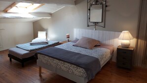Room - Auberge de Mielandre (Teyssières)