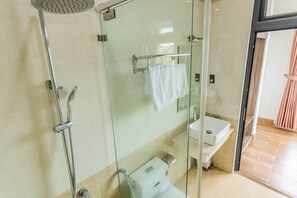 Chambre Double Standard, 1 chambre | Salle de bain