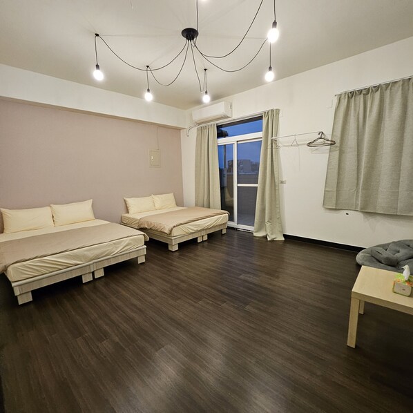 5 bedrooms, WiFi, bed sheets