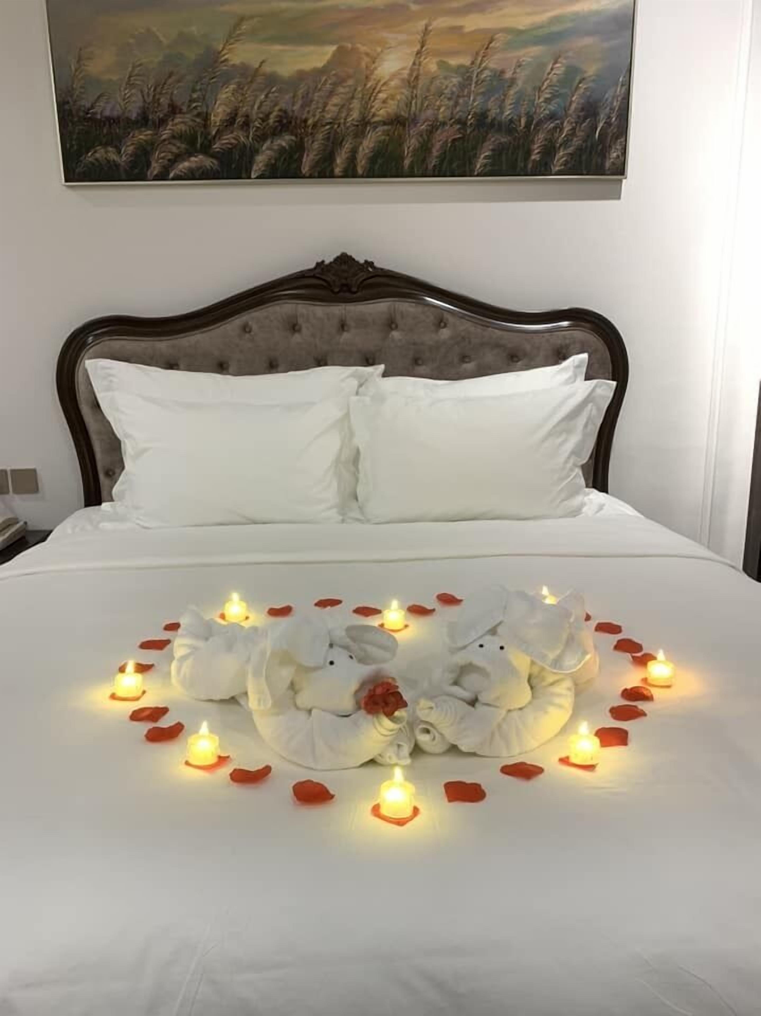 In-room safe, desk, iron/ironing board, free WiFi