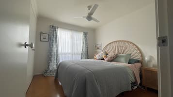 3 bedrooms, free WiFi, bed sheets