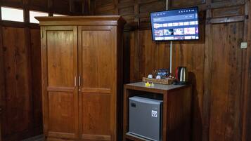 Bangalô tradicional | Banheiro | Chuveiro, produtos de toalete grátis, bidê, toalhas de banho