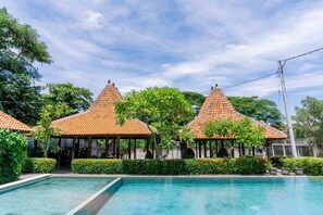 Outdoor pool - Bali Desa Asri (Seminyak)