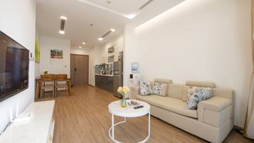 Business Apartment, 1 Bedroom, City View | 1 bedroom, desk, laptop workspace, blackout drapes