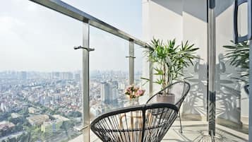 Appartement familial, 4 chambres, vue sur la ville | 1 chambre, bureau, espace de travail pour ordinateurs portables