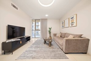 TV, offices - Haneviim Court Complex - 1 Bedroom (Multi-unit) (Jerusalem)