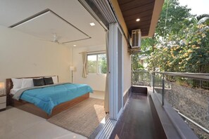 4 bedrooms, WiFi, bed sheets