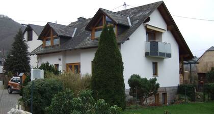 Haustierfreundliche Ferienwohnung in Veldenz, nähe Bernkastel-Kues