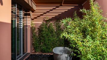 Premium Loft Suite | Bộ đồ giường cao cấp, minibar với thức uống miễn phí