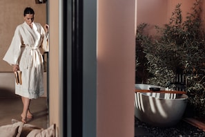 Premium Loft Suite | Premium bedding, free minibar, free WiFi, bed sheets