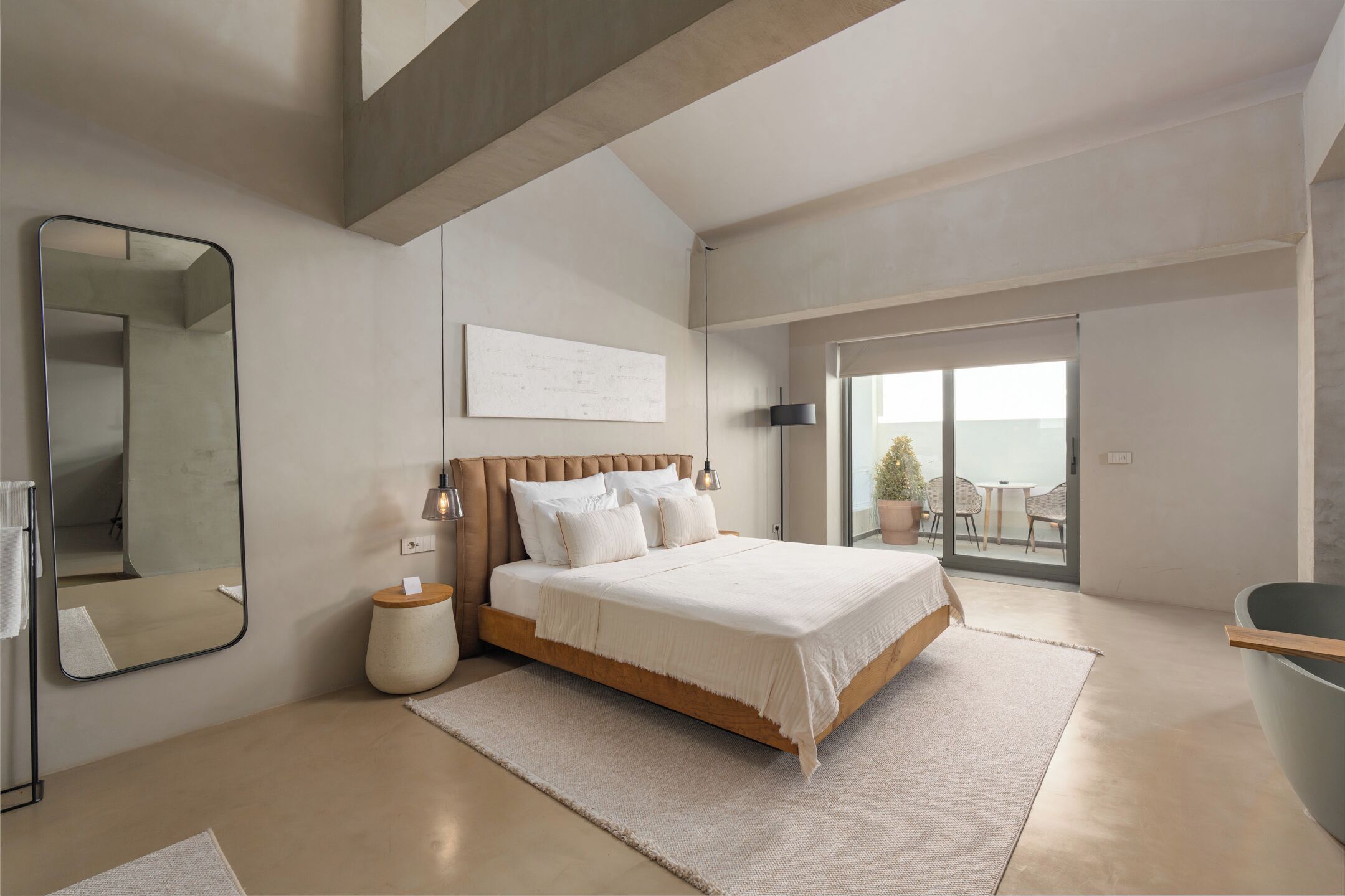 Premium Loft Suite | Bộ đồ giường cao cấp, minibar với thức uống miễn phí 