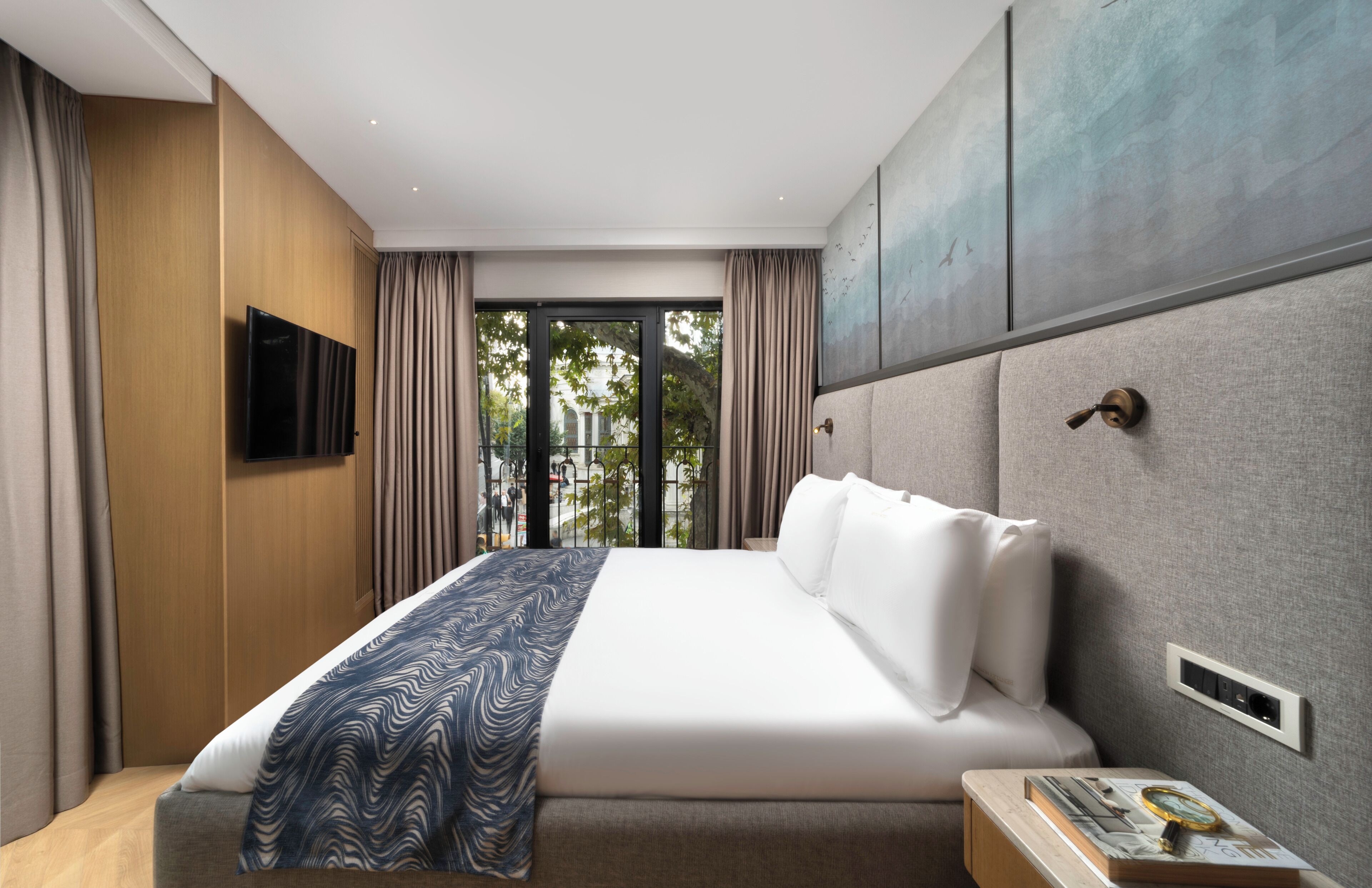 Corner Suite