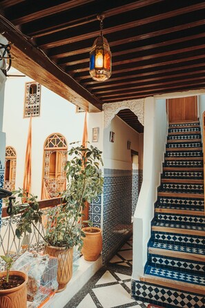 Lobby sitting area - Riad Taj Salma (Fes)