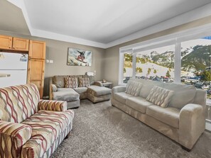 Studio | Interior - Tl212 Telemark Lodge Condo by RedAwning (Copper Mountain)