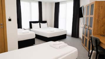 Deluxe Quadruple Room | Egyptian cotton sheets, premium bedding, minibar, desk
