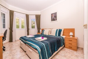 3 soveværelser, strygejern/strygebræt, weekendseng, gratis Wi-Fi