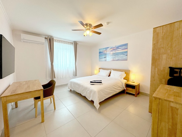 1 bedroom, iron/ironing board, free WiFi, bed sheets - Bon Bini Suites Basic Room 18 (Oranjestad, Bon Bini Suites)