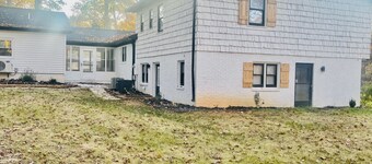 Vibrant 4BR Split-Level Home Near PTI Airport