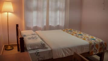 5 habitaciones, tabla de planchar con plancha y wifi gratis
