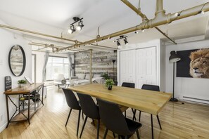 Interior - Lion`s Den / / Spacious 1500 sqft (2 WC) - Downtown (Québec)